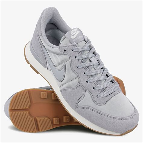 sneaker dunkelgrau damen nike|graue nike sneaker damen.